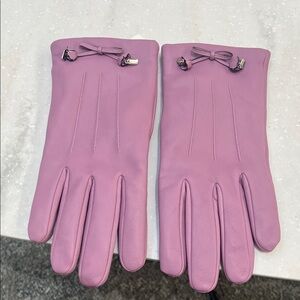 COACH lilac Leather Gloves